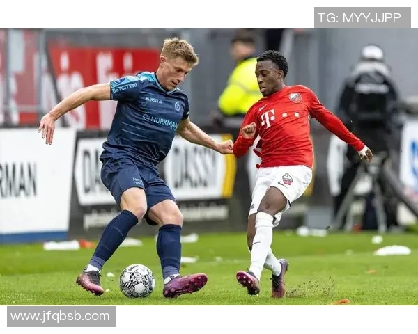 广州足球队心理素质深度对比及其对比赛表现的影响分析 广州足球队心理素质深度对比及其对比赛表现的影响分析