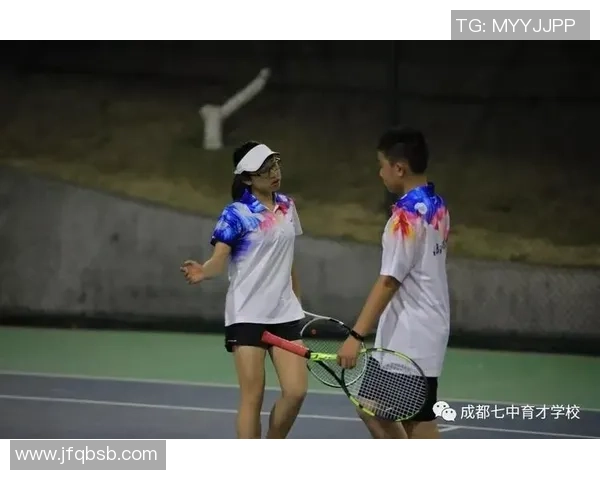 成都网球队在锦标赛中的默契配合与战术分析 成都网球队在锦标赛中的默契配合与战术分析